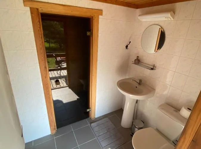 Maenniliiva Puhkemaja HIIUMAA